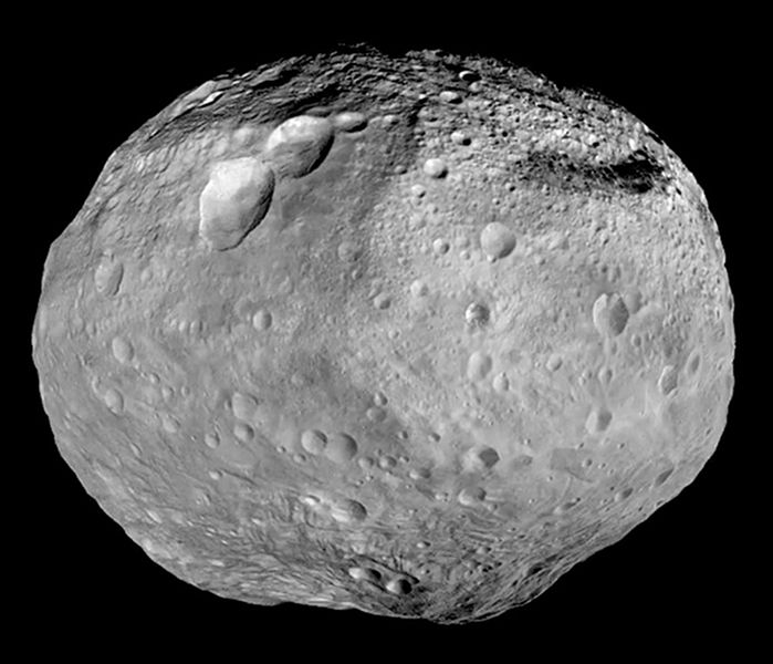 Vesta. Mosaico de fotos de la SondaDAWN. WikimediaCommons.